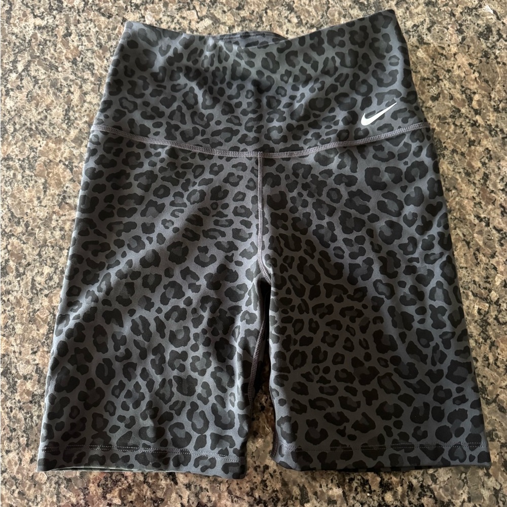 Nike Women's Gray Leopard Print Bike Shorts